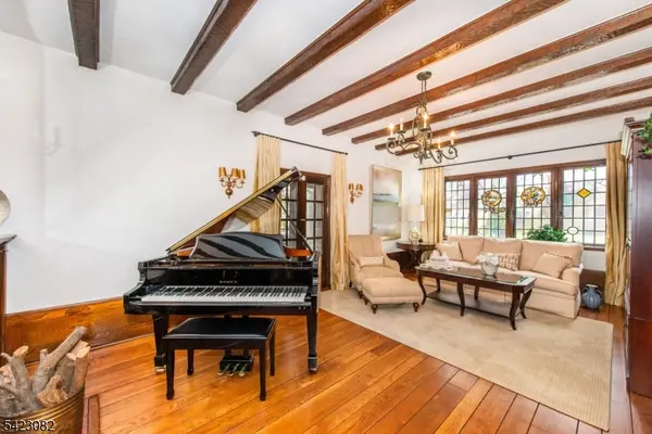 917 Westminster Ave, Hillside Twp., NJ 07205