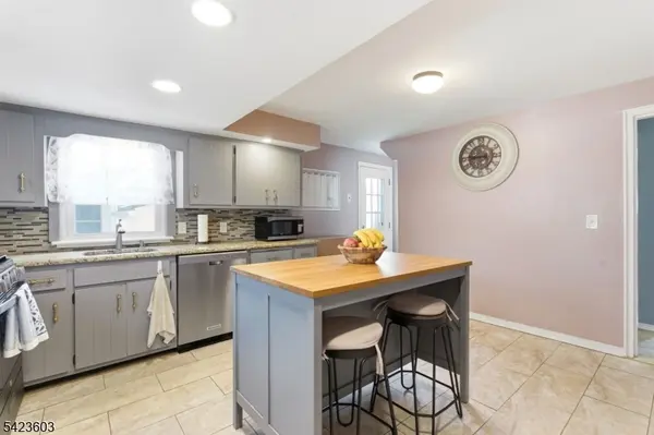 201 Floyd St, Belleville Twp., NJ 07109