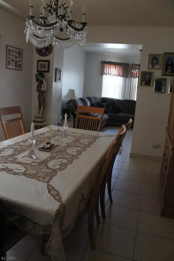 79 Nagle St, Paterson City, NJ 07501