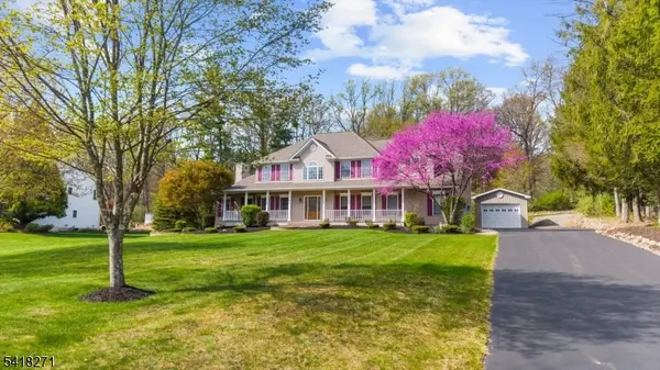 9 Hartley Ct, Alexandria Twp., NJ 08848