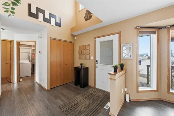 54 Leonard Shakespeare Bay, Winnipeg, MB R2J 4K8