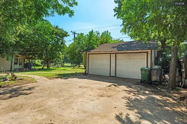 1404 Tatum Drive, Arlington, TX 76012