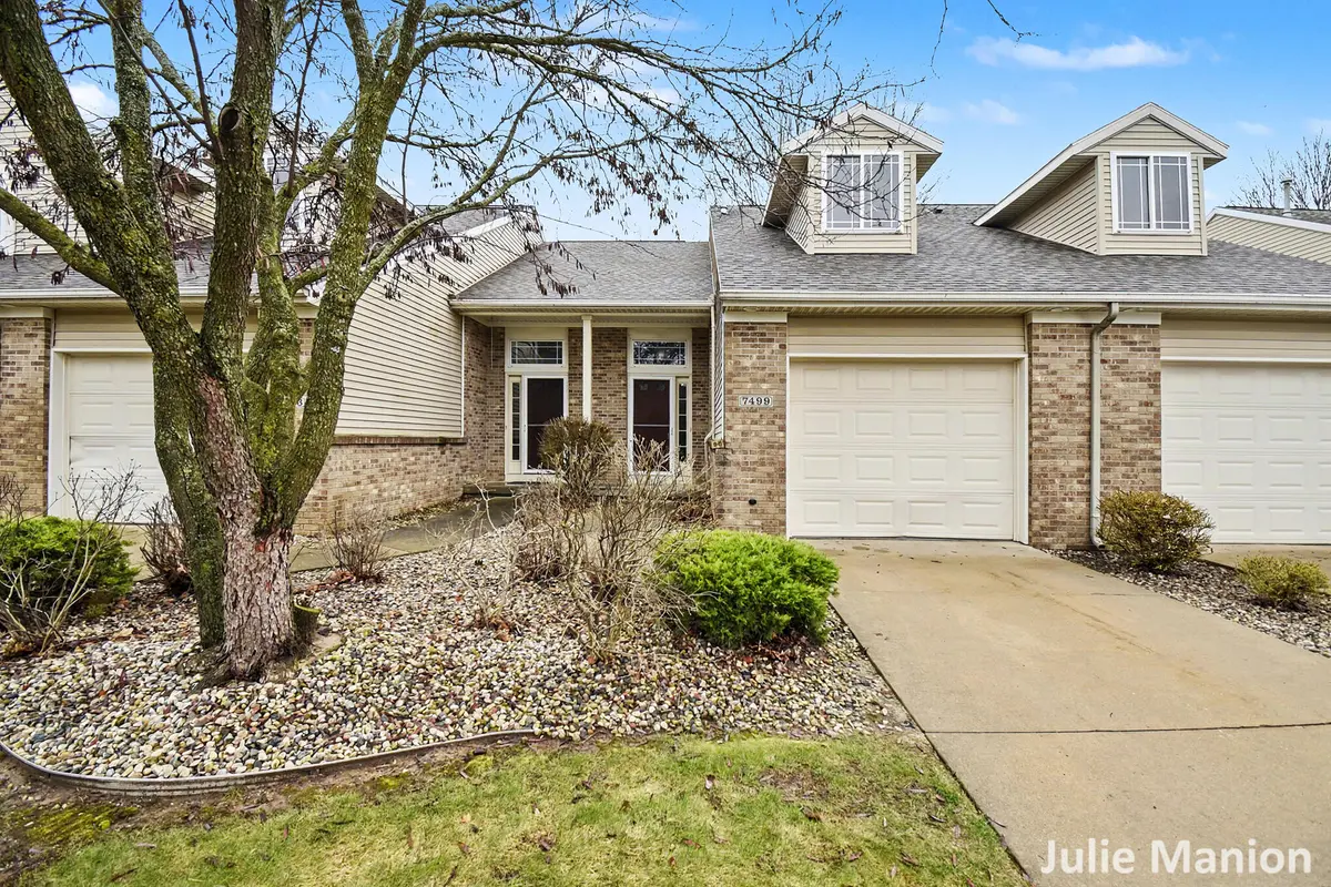 7499 Navajo Valley DR SW, Byron Twp, MI 49315