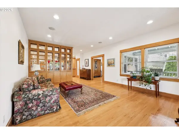 6538 SE 38TH AVE, Portland, OR 97202