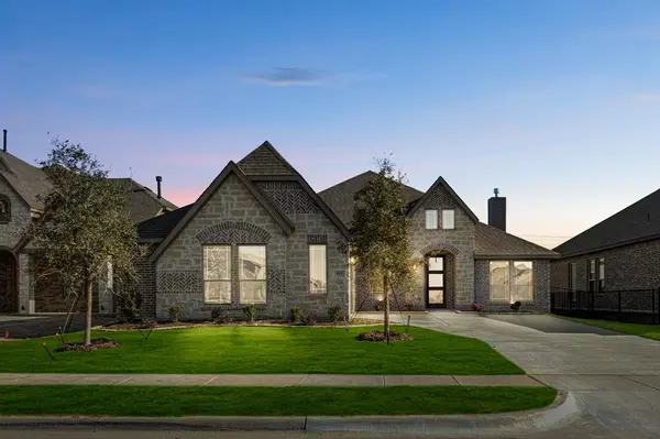 355 Paddle Boat Drive, Granbury, TX 76049