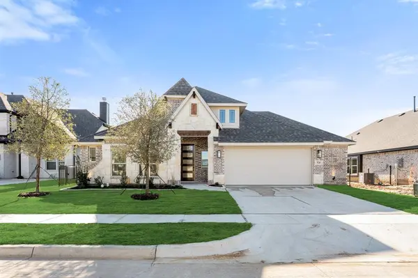 324 Bowrider Lane, Granbury, TX 76049