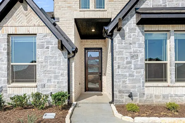 27 Harrier Street, Joshua, TX 76058