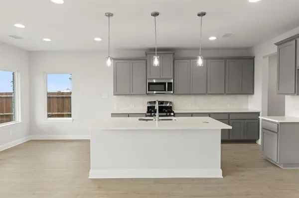 1224 Redcoat Drive, Forney, TX 75126