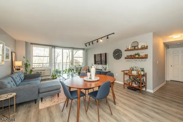 300 Main St #211, Little Falls Twp., NJ 07424