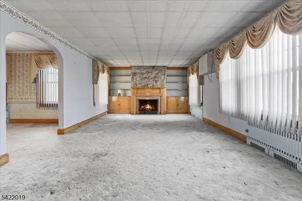 52 Manner Ave, Garfield City, NJ 07026