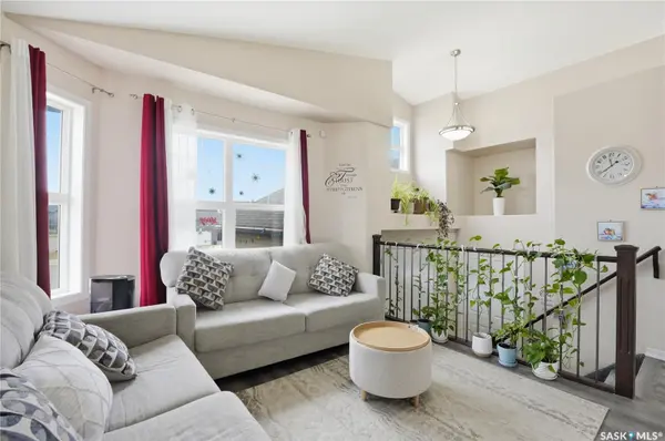 102 Whalley CRESCENT, Saskatoon, SK S7T 0H9