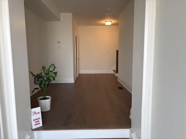 3326 Umar AVE, Oakville, ON L6M 4K1