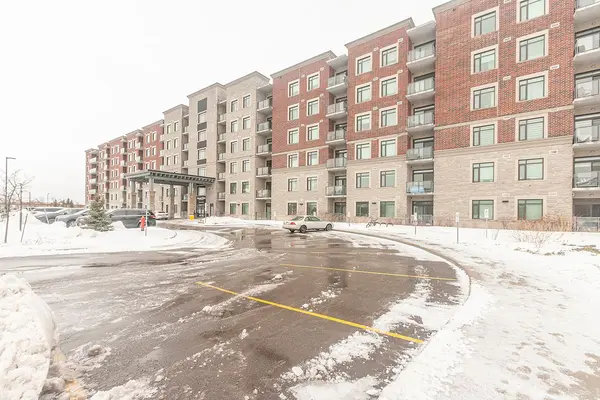 830 MEGSON TER #321, Milton, ON L9T 9M7