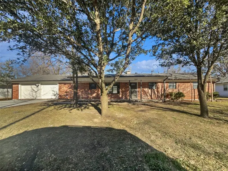 464 W Fulton Street, Van Alstyne, TX 75495