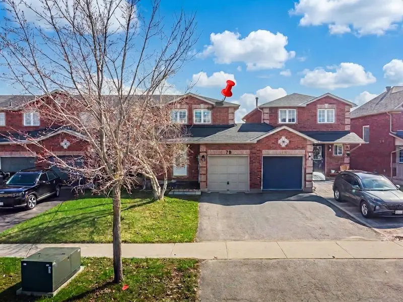 70 Weymouth RD, Barrie, ON L4M 6R7