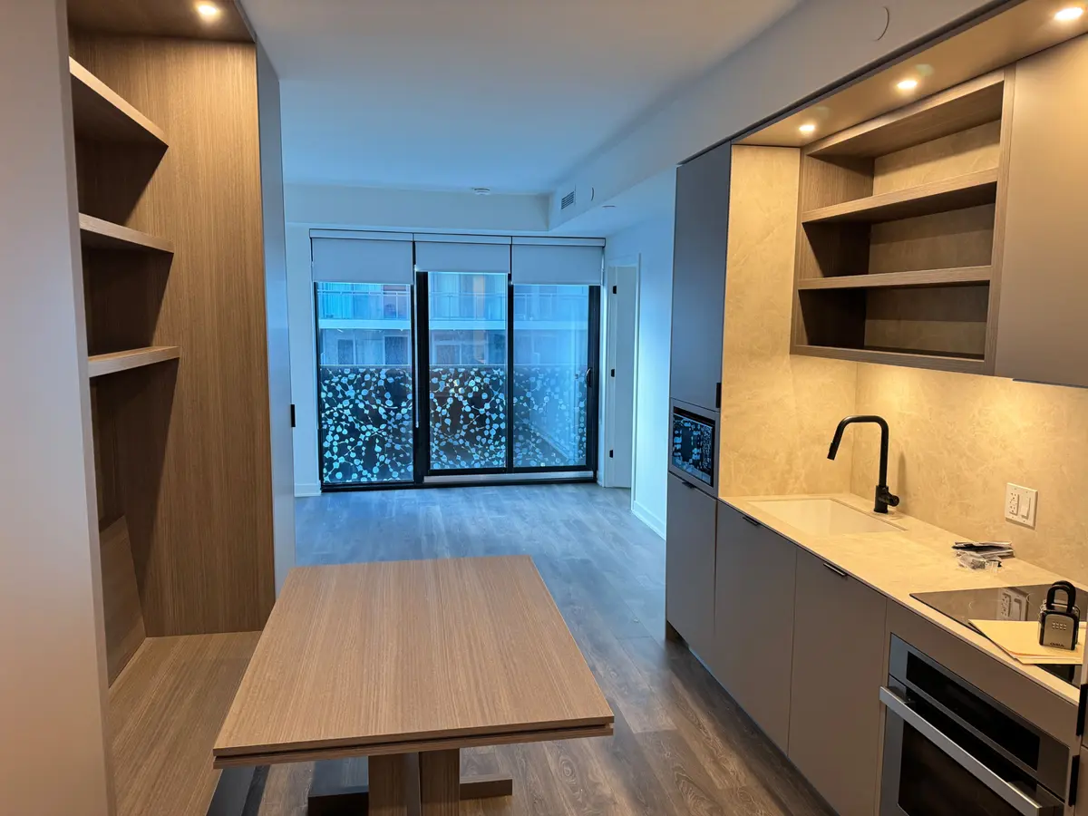 55 Charles ST #3308, Toronto C08, ON M4Y 0J1