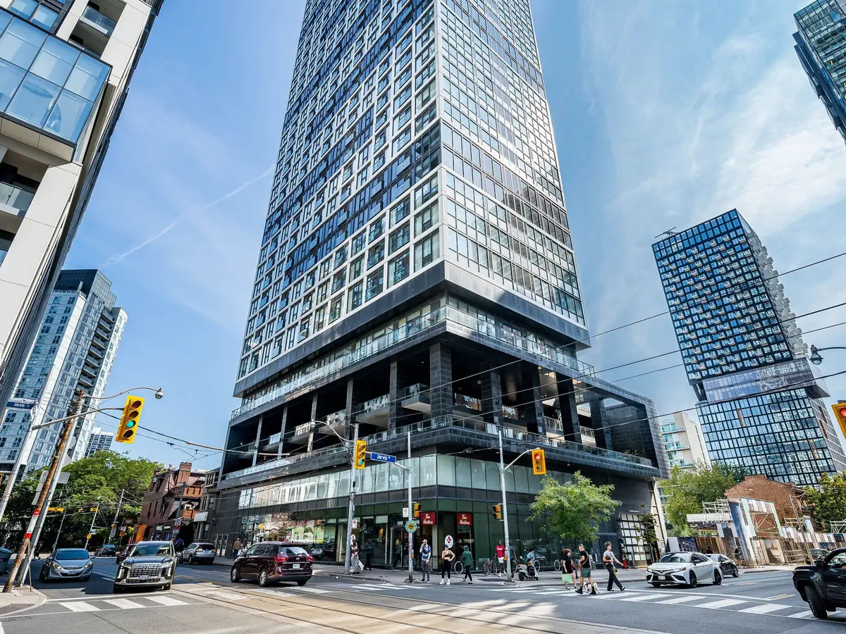 181 Dundas ST E #3708, Toronto C08, ON M5A 0N5