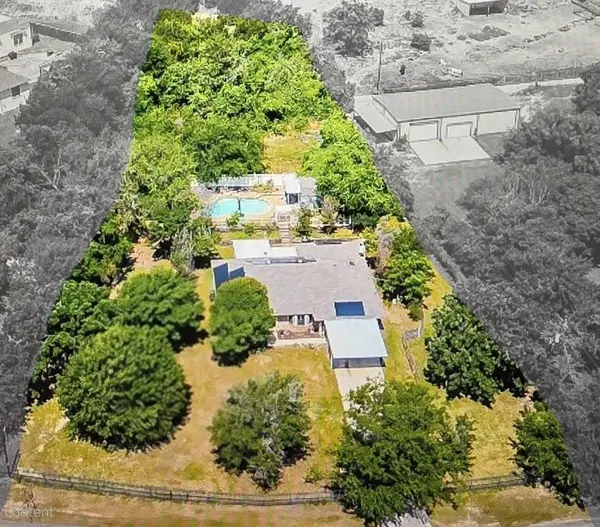 1312 Robyn Road, Azle, TX 76020