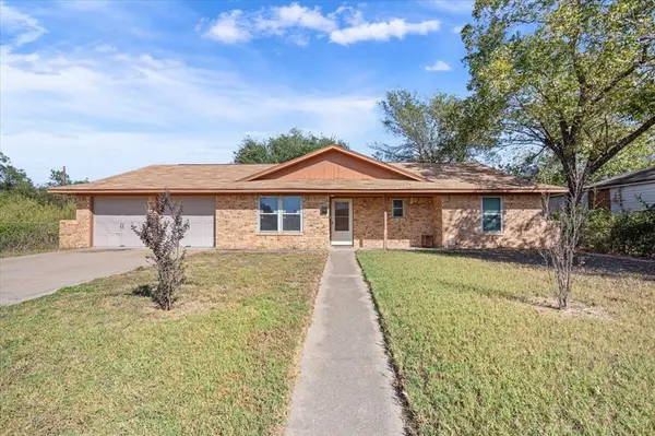 525 San Antonio Street, Marlin, TX 76661