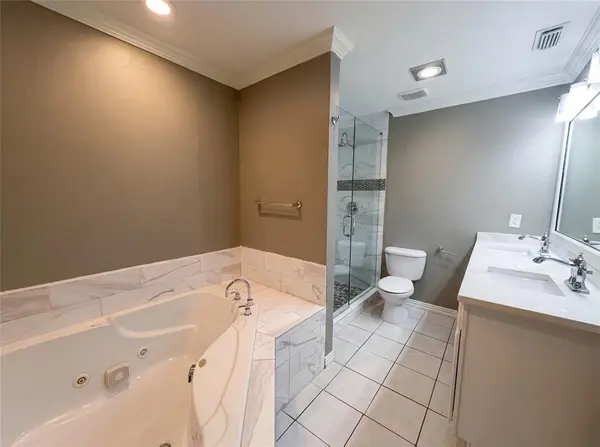 1951 Pin Oak Drive, Flower Mound, TX 75028