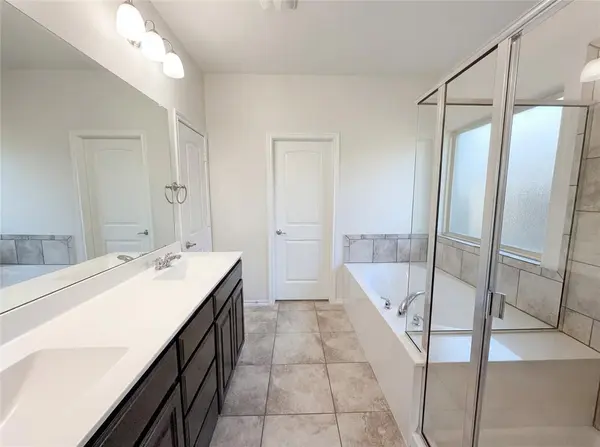 13824 Langston Lake Road, Fort Worth, TX 76262