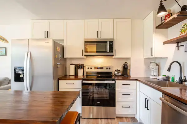 75-5776 KONA ISLANDER INN #208, Kailua Kona, HI 96740