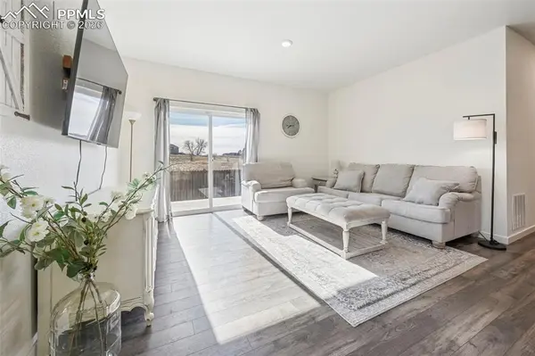 10105 Castor DR, Colorado Springs, CO 80925