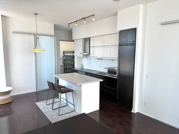 770 Bay ST #Ph206, Toronto C08, ON M5G 1N6