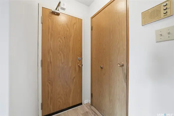 385 Kingsmere BOULEVARD #102, Saskatoon, SK S7J 4J6