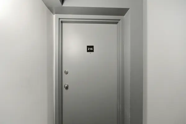 218 Viewmount DR #216, Cityview - Parkwoods Hills - Rideau Shore, ON K2E 7X5