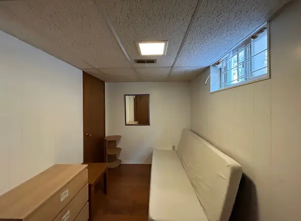 8 Highwood Ave AVE #Basement, Toronto E04, ON M1R 2E4