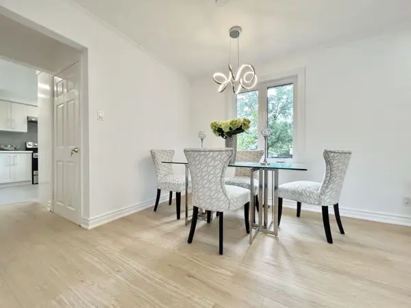 323 Elmwood AVE, Richmond Hill, ON L4C 1L7