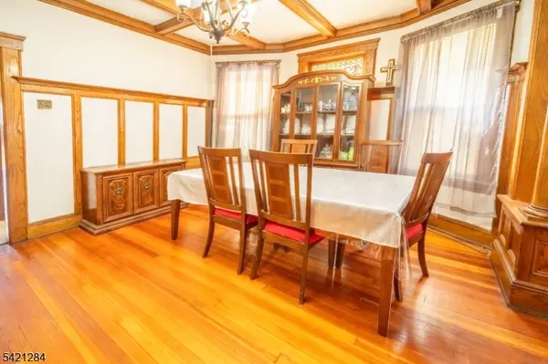 238 Murray St, Elizabeth City, NJ 07202