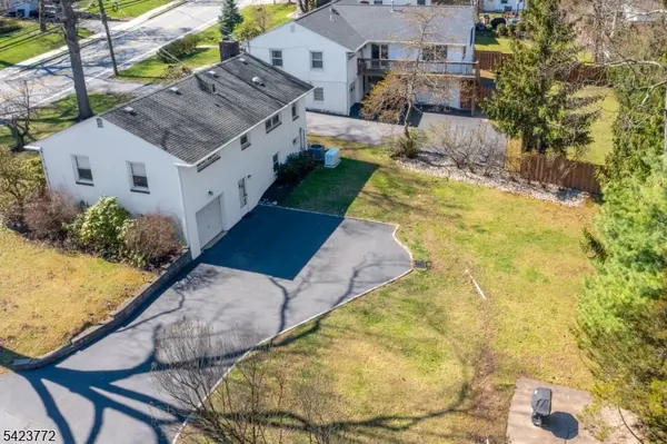 159 N Passaic Ave, Chatham Boro, NJ 07928