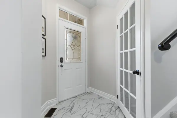 1143 Timberland CRES, Oshawa, ON L1K 2K8