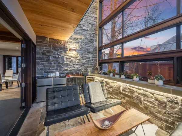 55 Chisholm ST, Oakville, ON L6K 3H6