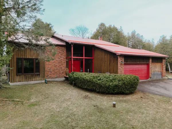 2249 McGovern RD W, North Grenville, ON K0G 1S0