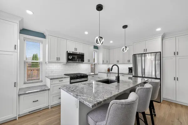 346 Riverview DR, Strathroy-caradoc, ON N7G 4B7