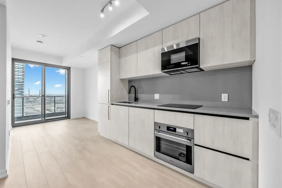 35 Parliament ST #2212, Toronto C08, ON M5A 0Z5