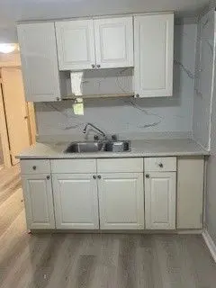 9 John ST #2, Halton Hills, ON L7G 2J6