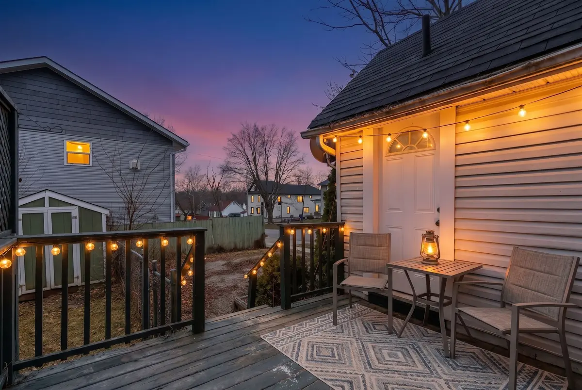 249 Harvey ST, Orillia, ON L3V 3M5