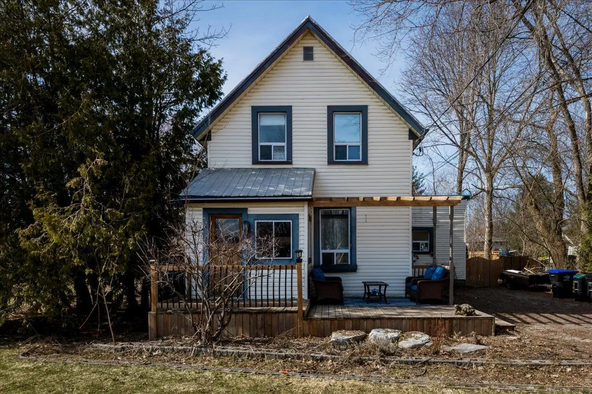 4 Gray ST, Severn, ON L0K 1E0