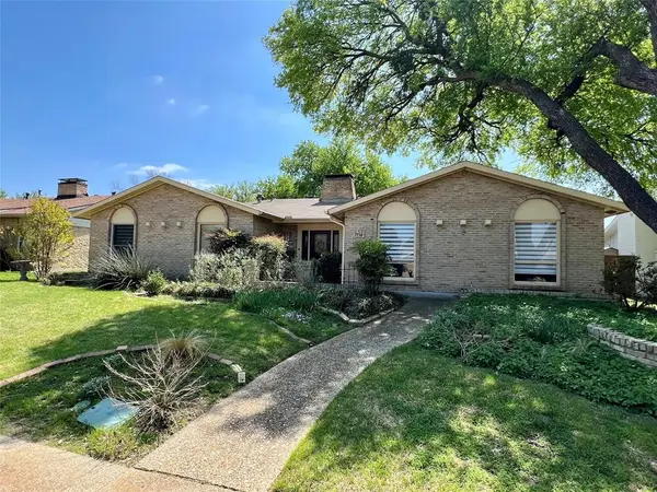 7736 El Santo Lane, Dallas, TX 75248