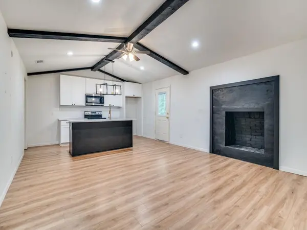 4409 Skyline Drive, Rowlett, TX 75088