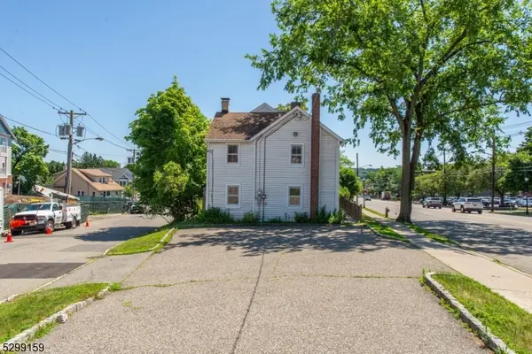 820 Bloomfield Ave, Verona Twp., NJ 07044