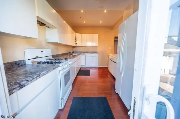 269 Silzer St, Perth Amboy City, NJ 08861