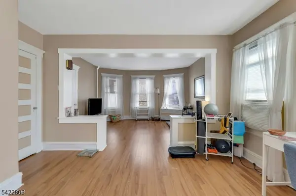 8 Elm St, West Orange Twp., NJ 07052