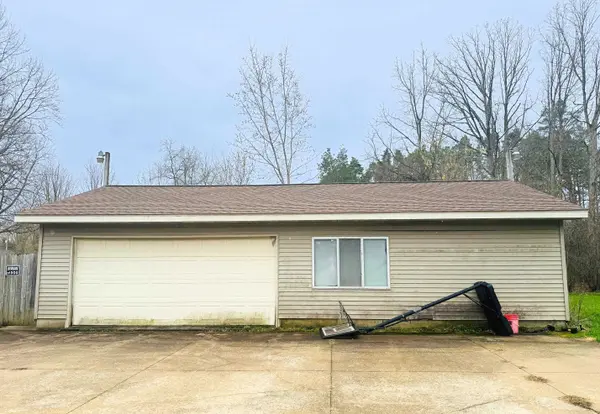 10201 N Clio RD, Vienna Twp, MI 48420