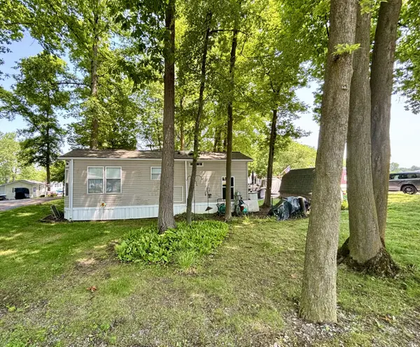 734 Fountain LN, Kinderhook Twp, MI 49036