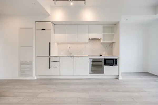 82 Dalhousie ST #2006, Toronto C08, ON M5B 0C5